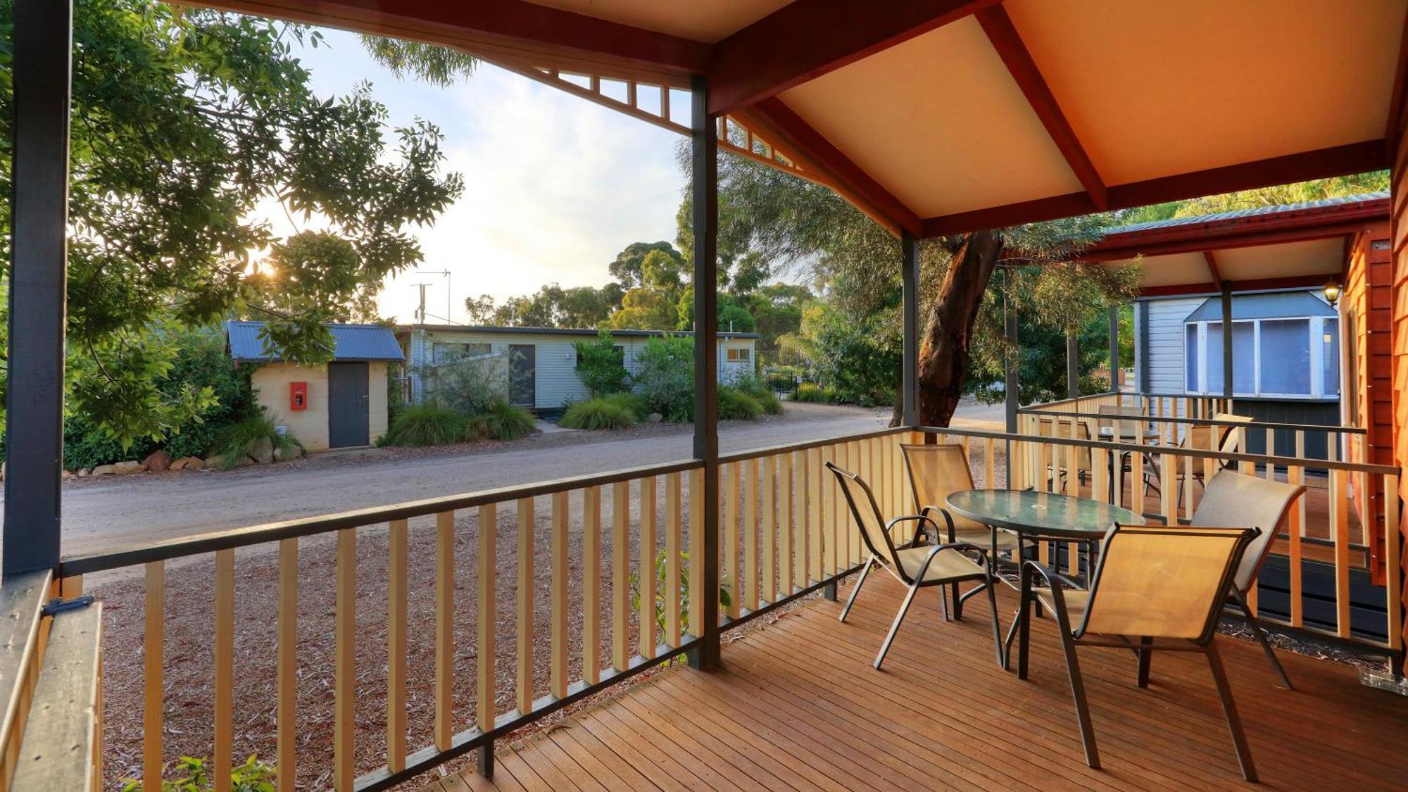 Yarrawonga Riverlands Tourist Park Pokoj fotografie
